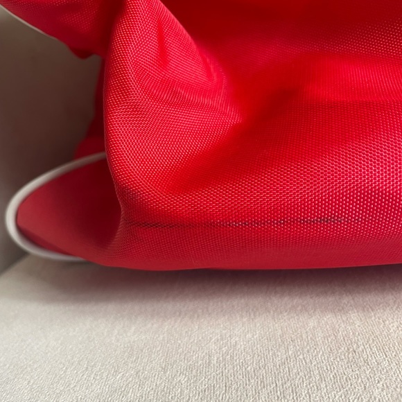 Red and White Hawaii Small Gym Duffle Bag Adjustable Strap - Picture 11 of 11